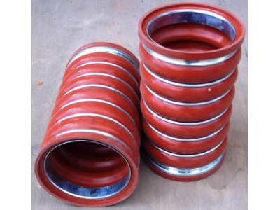 Патрубок интеркулера нижний H3 HOWO (ХОВО) WG9730530011/2 фото 1 Челябинск